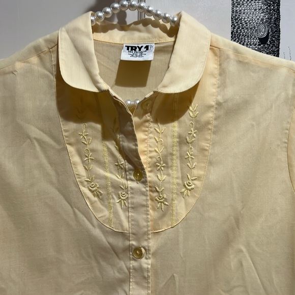 VINTAGE 1970s TRY 1 BUTTON UP- VINTAGE SIZE 13-FITS LIKE A SMALL - Picture 2 of 9